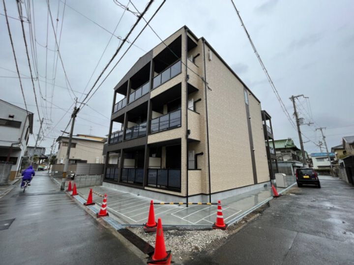 大阪府大阪市平野区加美正覚寺２丁目 3階建 築2年5ヶ月