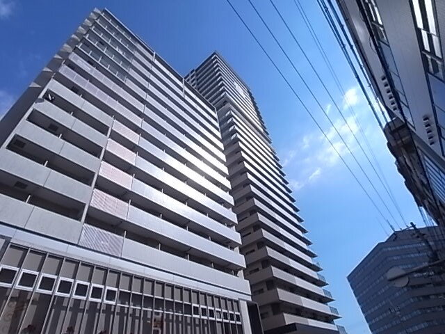兵庫県神戸市中央区磯上通３丁目 15階建