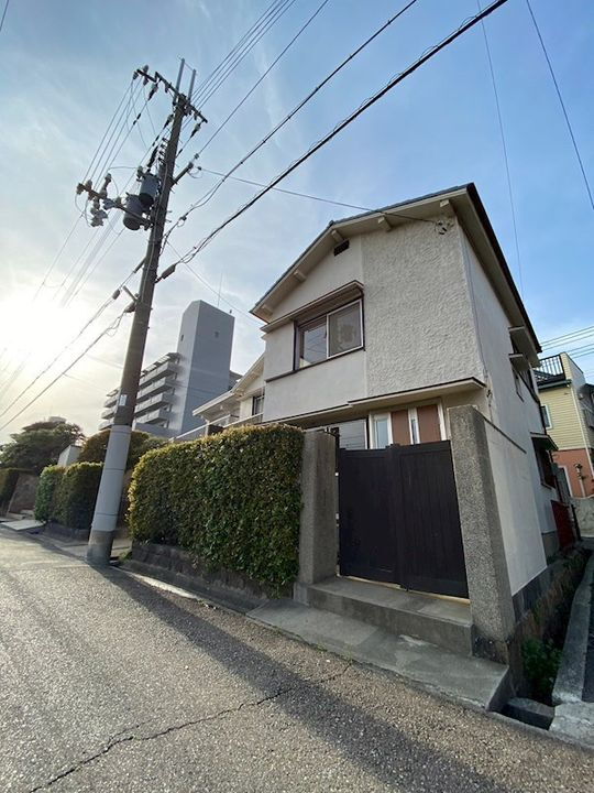 本山北町１丁目貸家