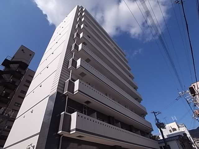 兵庫県神戸市中央区八雲通６丁目 10階建
