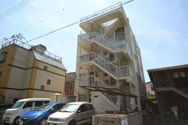 兵庫県西宮市甲子園町 4階建 築50年6ヶ月