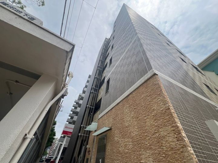 兵庫県神戸市灘区岸地通４丁目 8階建 築13年5ヶ月