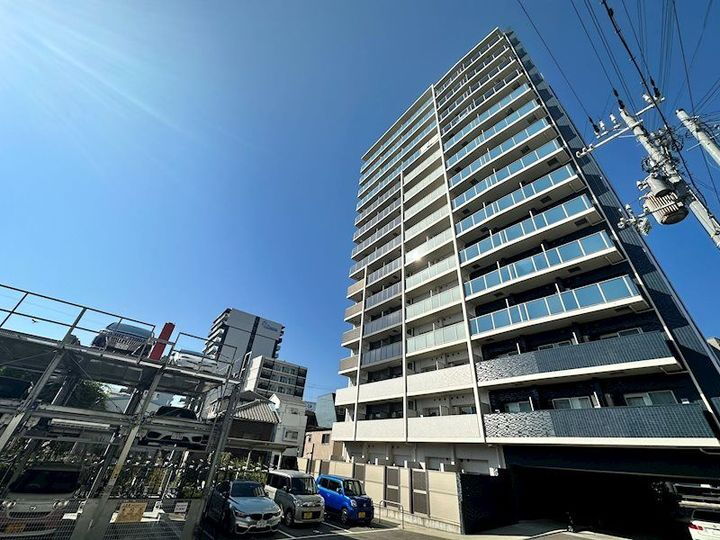 兵庫県神戸市兵庫区西出町２丁目 15階建 築5年6ヶ月