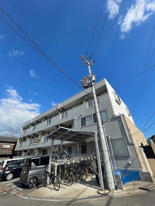 兵庫県姫路市飾磨区中島 3階建 築11年4ヶ月