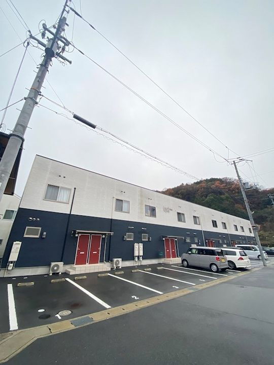 兵庫県姫路市仁豊野 2階建 築4年5ヶ月