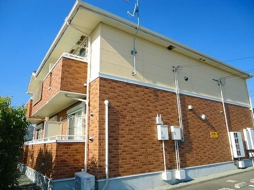 兵庫県姫路市飾磨区山崎 2階建 築16年6ヶ月