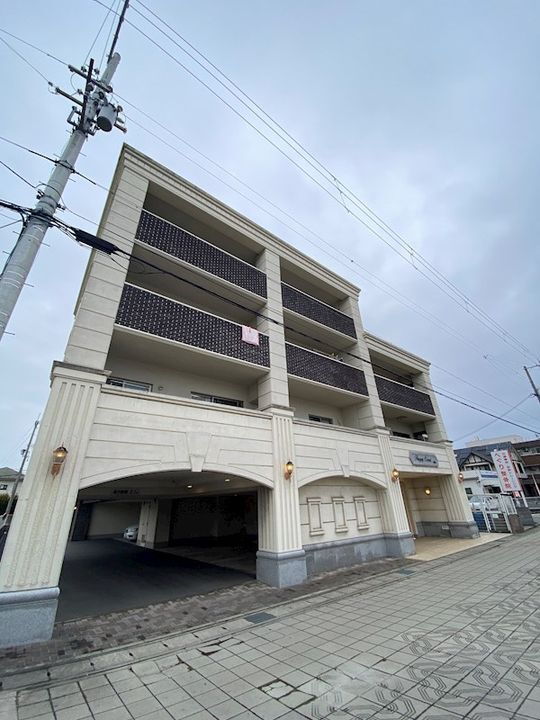 兵庫県姫路市飾磨区上野田６丁目 4階建 築16年9ヶ月