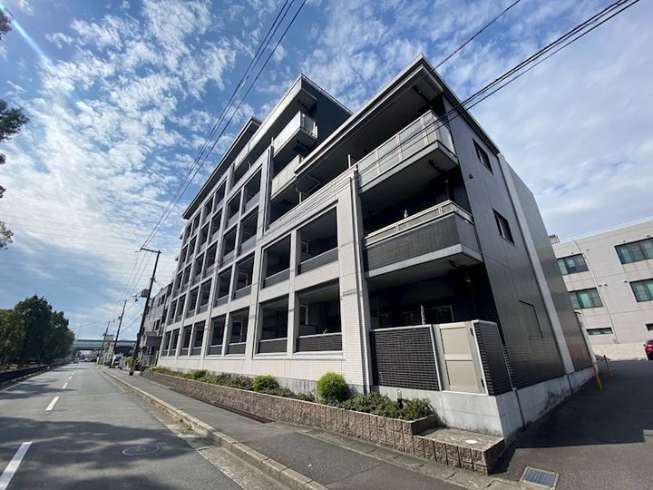 兵庫県姫路市飾磨区野田町 6階建 築12年