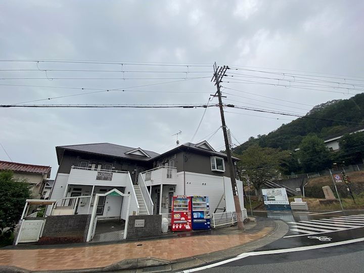 兵庫県姫路市書写台１丁目 2階建