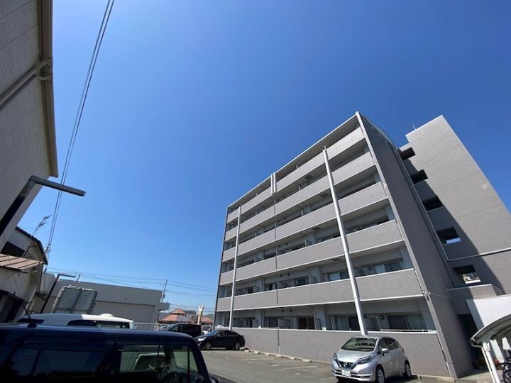 兵庫県姫路市亀山 6階建 築14年5ヶ月