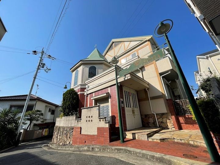 ワコーレ塩屋 2階建