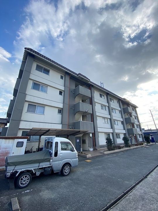 兵庫県姫路市大津区天神町２丁目 4階建