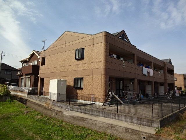 兵庫県姫路市網干区坂出 2階建 築17年2ヶ月