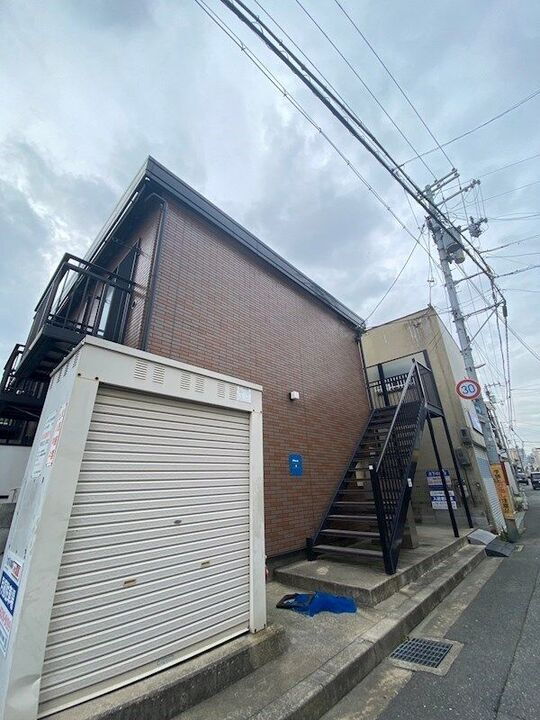 兵庫県尼崎市長洲本通３丁目 2階建 築22年