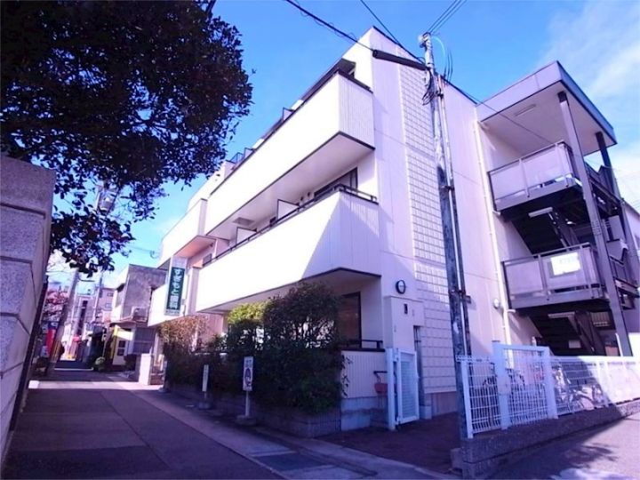 兵庫県神戸市須磨区須磨浦通４丁目 3階建 築25年11ヶ月