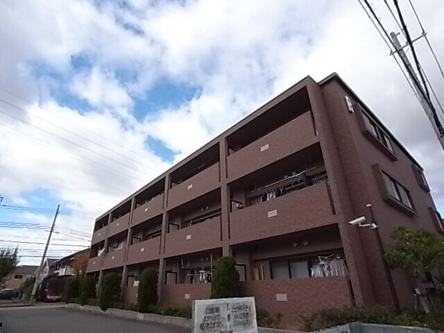 兵庫県神戸市西区二ツ屋１丁目 3階建 築26年5ヶ月
