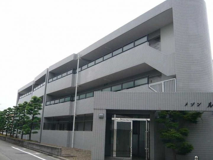 兵庫県加古川市平岡町西谷 3階建 築34年5ヶ月