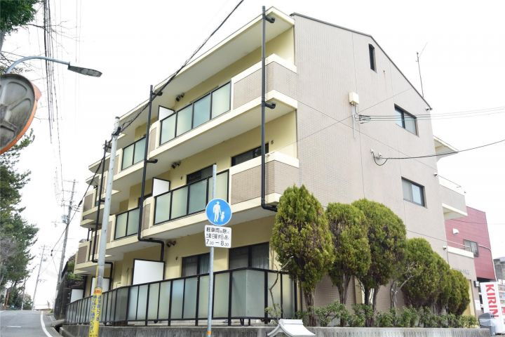 兵庫県明石市魚住町中尾 3階建 築29年3ヶ月