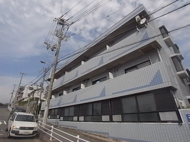 兵庫県神戸市垂水区西舞子５丁目 3階建 築36年10ヶ月