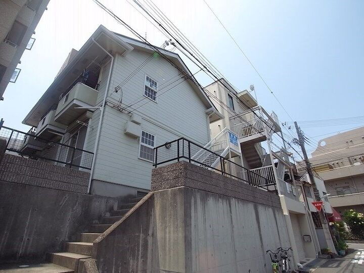 兵庫県神戸市垂水区星陵台５丁目 2階建 築27年10ヶ月