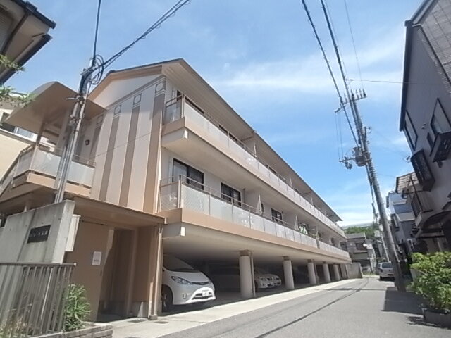 兵庫県神戸市須磨区衣掛町２丁目 3階建 築28年2ヶ月