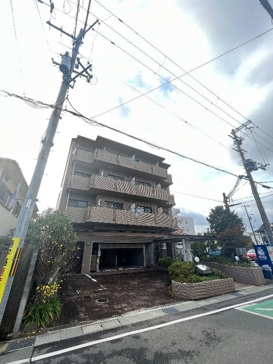 兵庫県姫路市八代 4階建 築33年3ヶ月