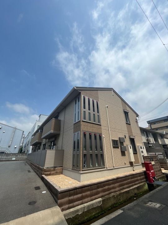 兵庫県姫路市亀山 2階建 築6年8ヶ月