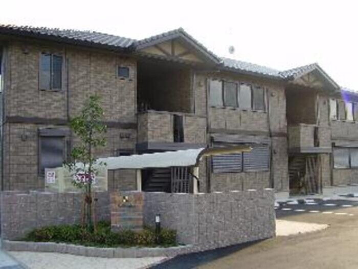 兵庫県たつの市揖西町土師 2階建 築16年10ヶ月