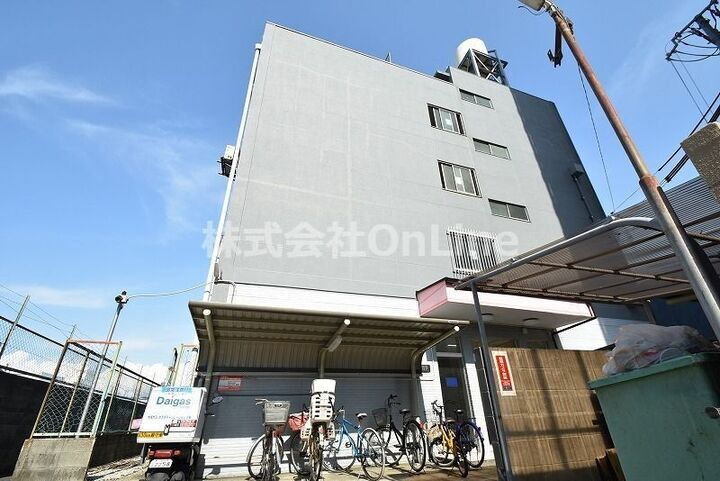 大阪府東大阪市友井５丁目 4階建 築35年4ヶ月