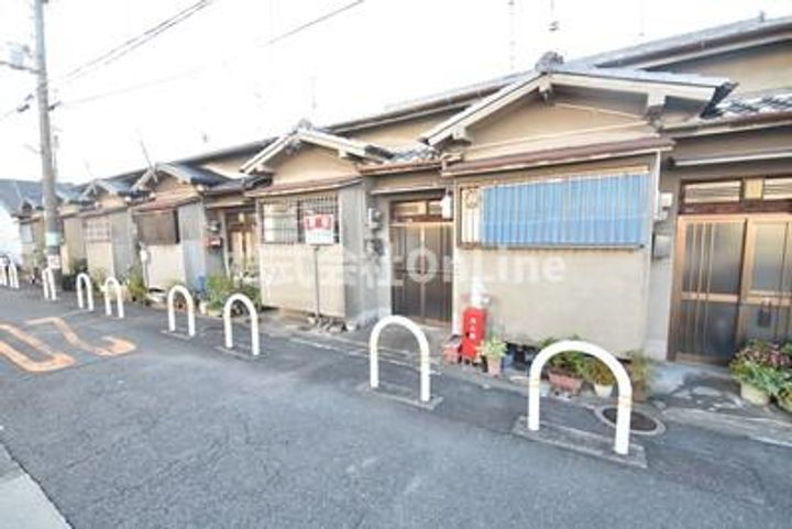 宮町３丁目貸家