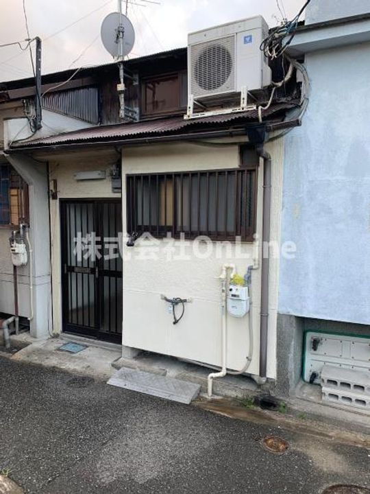 八尾貸家　（北側） 2階建