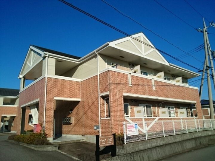 和歌山県岩出市山 2階建