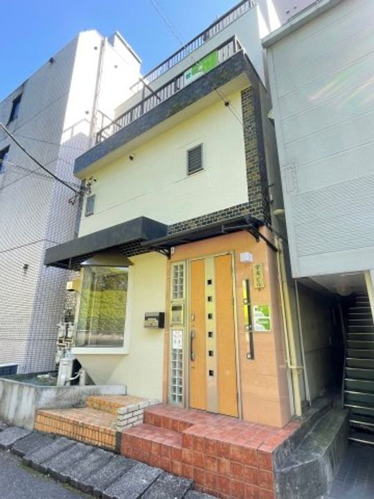 学卓ビル