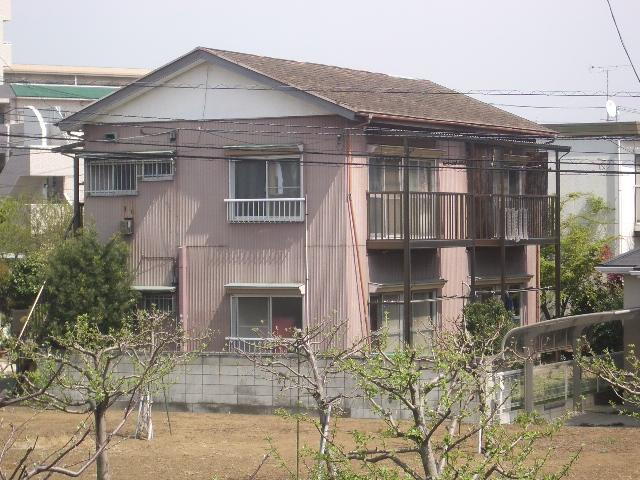 斉栄荘 2階建