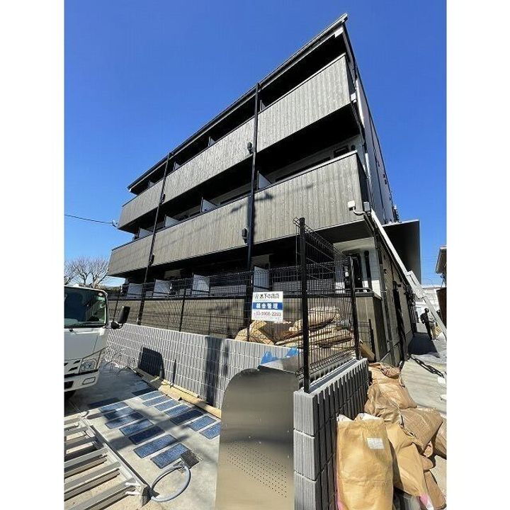 エクセラン馬橋ｓｏｕｔｈ 3階建
