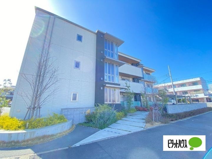 和歌山県和歌山市鷹匠町２丁目 賃貸アパート