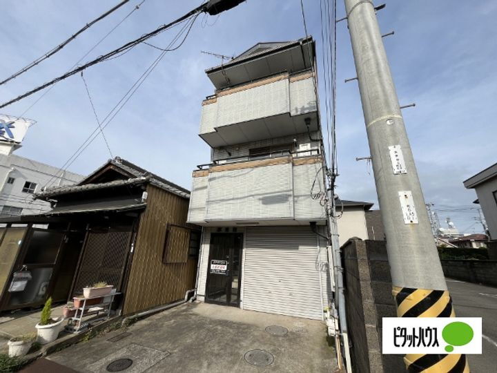 和歌山県和歌山市東長町３丁目 賃貸マンション