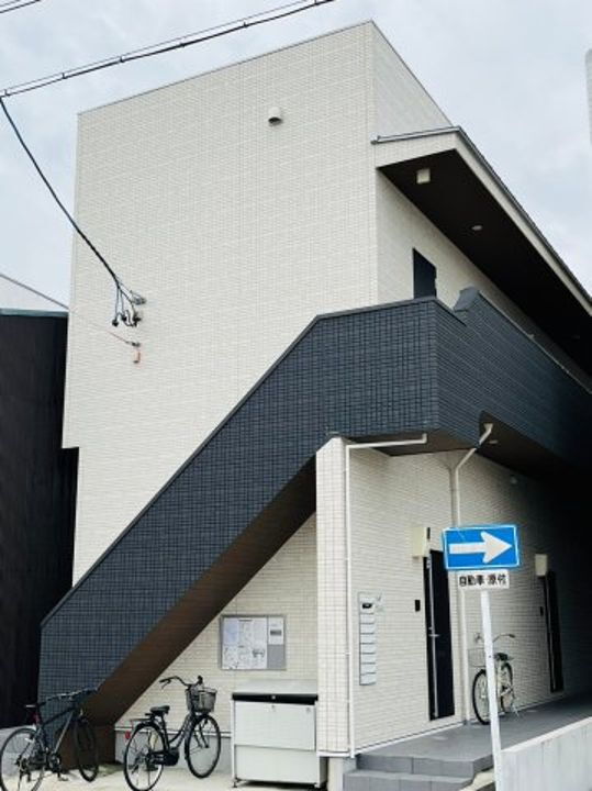 プレミア清水
