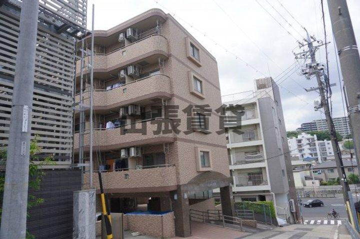 愛知県名古屋市千種区星ケ丘２丁目 賃貸マンション