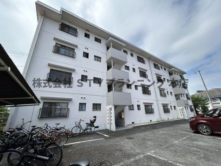 愛知県名古屋市北区苗田町 賃貸マンション