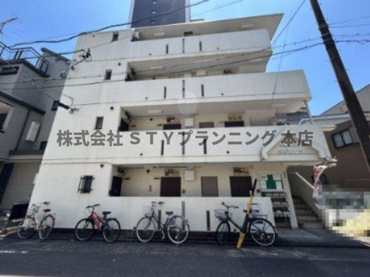 メゾンリラ