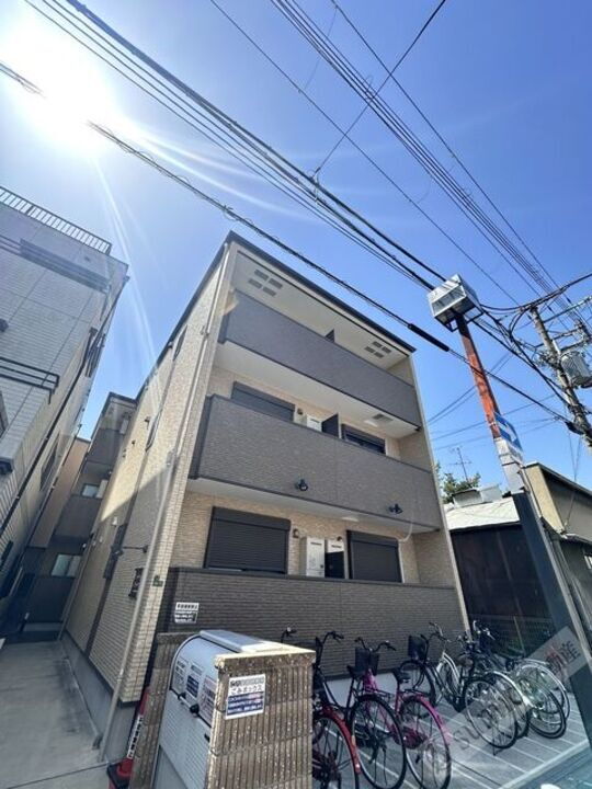 アッシュメゾン林寺 3階建