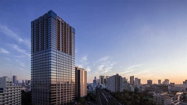 ラ・トゥール新宿ガーデン 37階建