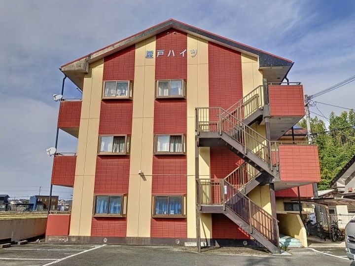 屋戸ハイツ 3階建