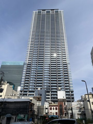 梅田ガーデンレジデンス 56階建