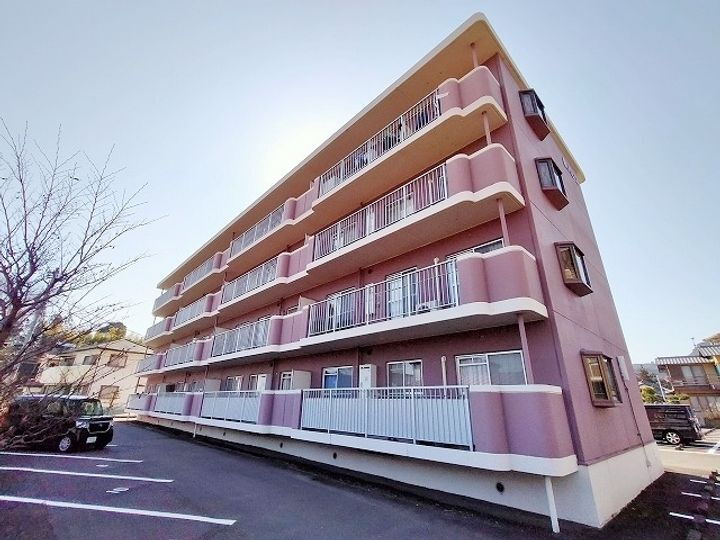 泉パレス 4階建