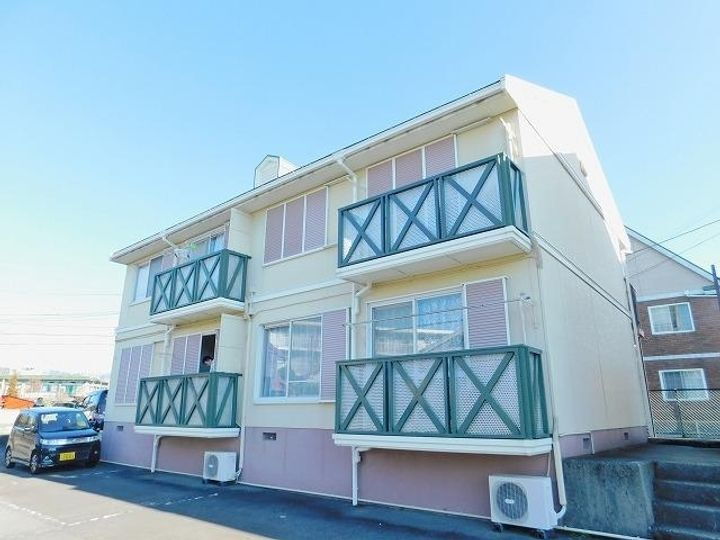 泉コーポＡ 2階建