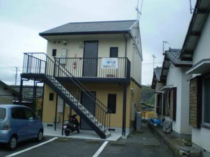 サンモール牧野 2階建