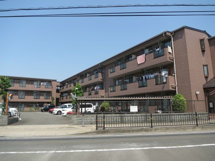 大阪府高槻市中川町 3階建 築23年6ヶ月