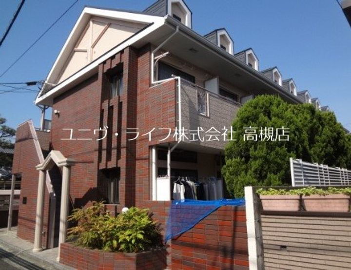 レステビュー桜ヶ丘北町 2階建